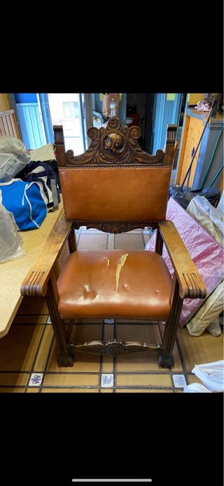 Juego 4 sillas y Sillón Castellano