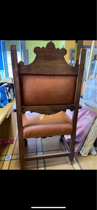 Juego 4 sillas y Sillón Castellano