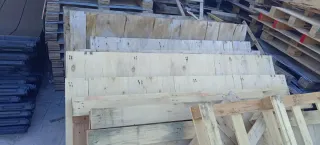 Palets de madera variados