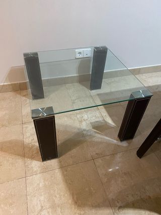 Conjunto de 2 Mesas de cristal moderna