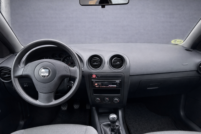 SEAT Ibiza 1.4 STELLA 5P 2004