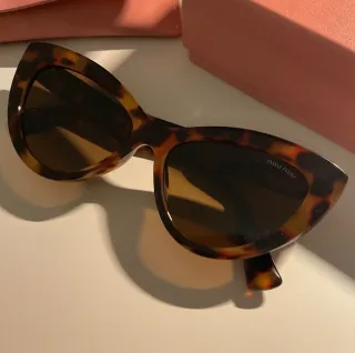 Gafas de sol Miu Miu Tortoise