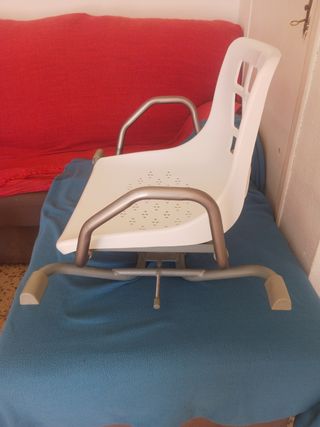 Asiento giratorio para bañera