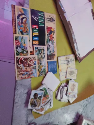 Álbum de cromos Suchard.unos 200. Cromos ilustrado