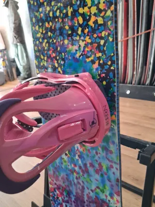 Tabla Snowboard 148 GNU con Fijaciones Burton