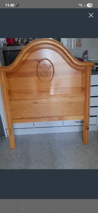 Cabecero de madera estilo clásico