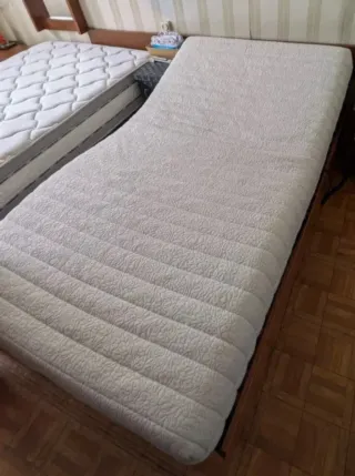 Cama articulada Pikolin + colchón visco. Poco uso.