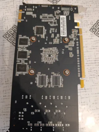 Tarjeta Gráfica ASUS 4GB DDR5