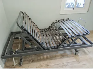Letto anziani articolato + regalo accessori