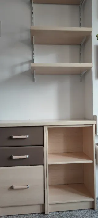 Mueble cajonera y estantería