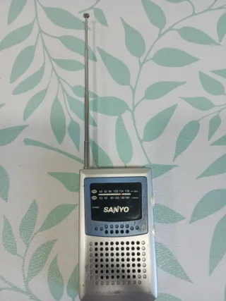Radio Sanyo Portátil FM/AM