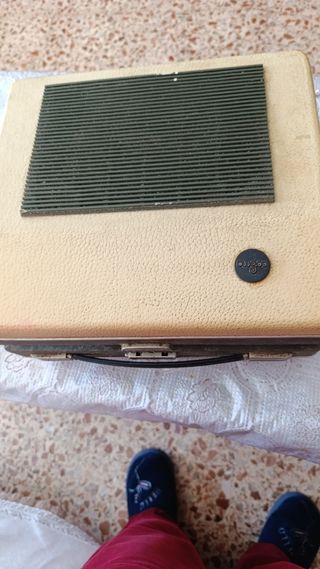 Tocadiscos Cosmo Antiguo para Reparar