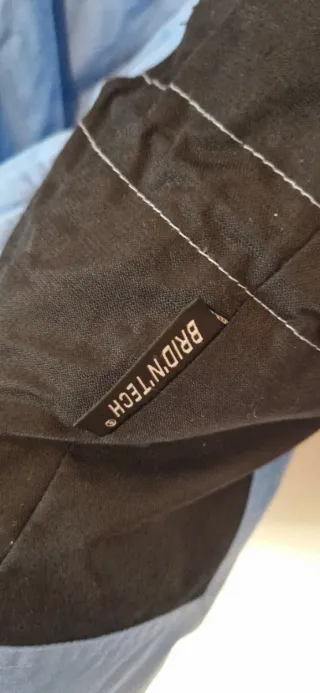 Chaqueta de Nieve Azul y Negra