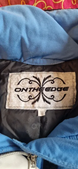 Chaqueta de Nieve Azul y Negra