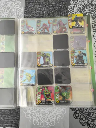 Álbum Invizimals The Resistance Panini