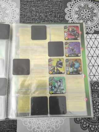 Álbum Invizimals The Resistance Panini