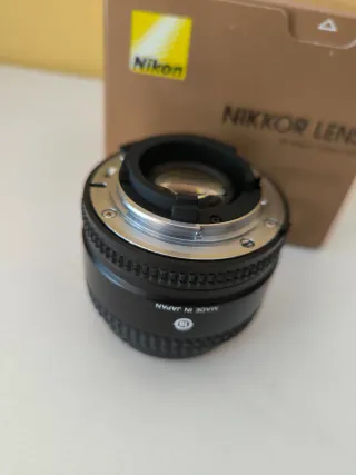Objetivo Nikon AF Nikkor 35mm f/2D+Filtro Hoya Pro