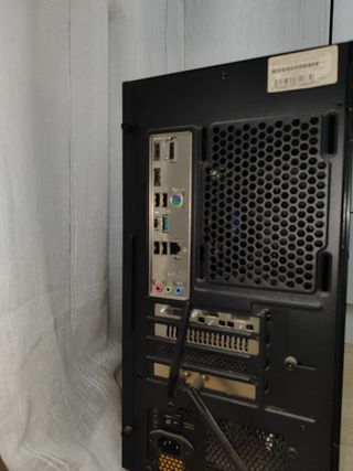 PC Gaming i3 10a 16GB 1050Ti + Monitor Lenovo 27