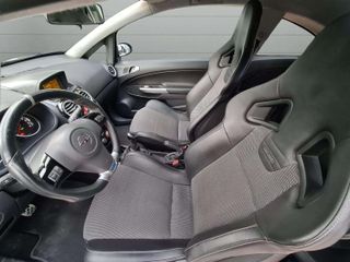 Opel Corsa OPC 1.6i TURBO