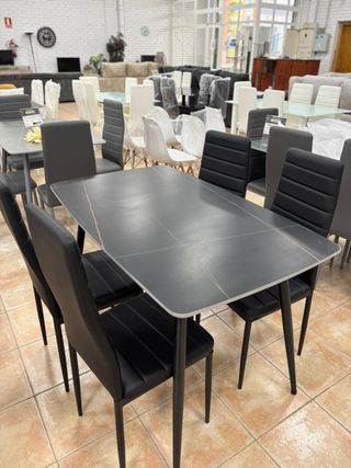 Mesa comedor y 4 sillas polipiel - NUEVO