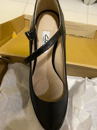 Zapatos de tacón Clarks negros