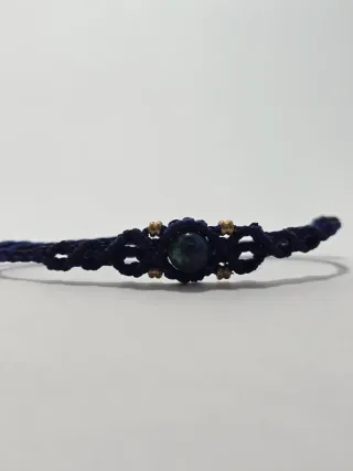Pulseras  variadas MACRAME con piedras.