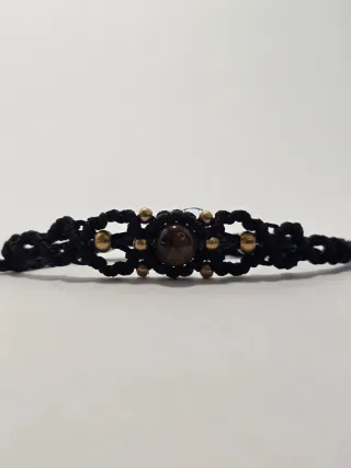 Pulseras  variadas MACRAME con piedras.