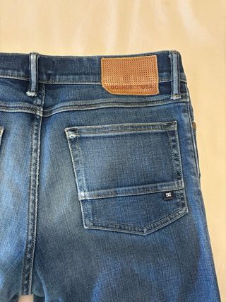 Pantalón DC Slim Fit Talla 30