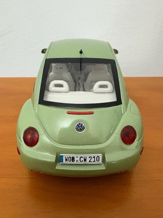 VW New Beetle Solido 1/18