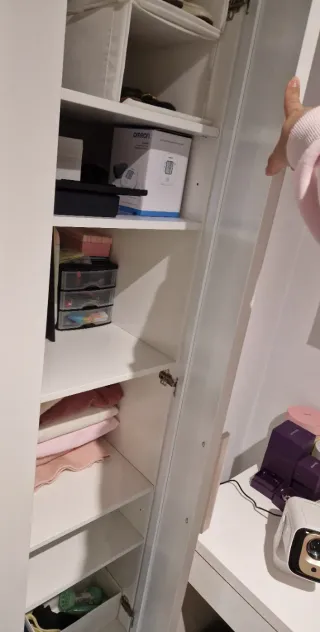 Armario BRIMNES Ikea 3 puertas con espejo y led