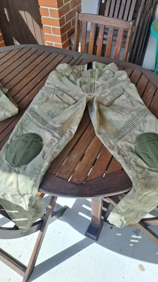 Conjunto Tático DYE Camuflado