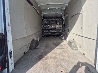 FORD TRANSIT L4H3 40CV VAN TREND FG 3 plazas