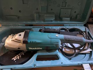 Radial Makita con Protector de Aspiración