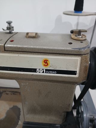 Máquina de Coser Singer 591