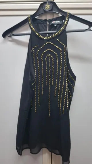 Top Morgan Negro con Bordado Dorado Talla S