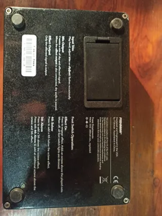 Pedal overdrive y armoniador Fishman Fission Bass