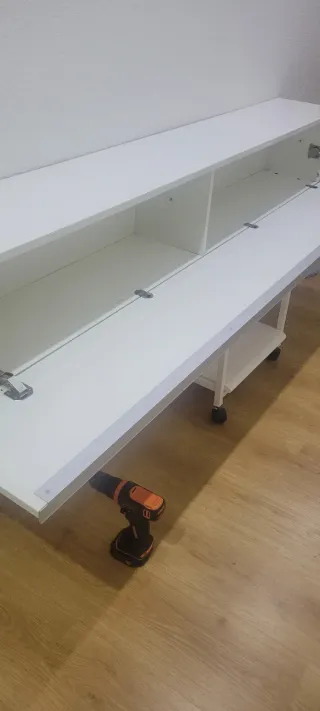 Mueble lacado blanco