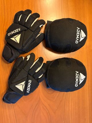 Guantes y rodilleras de hockey Azemad Eclipse.