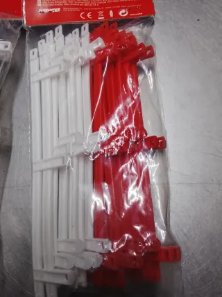 Ninco vallas 24 unidades lote 2 blister