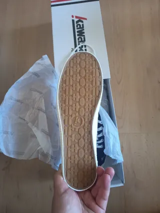 Zapatillas Kawasaki Azul y Blanco nuevas sin usar