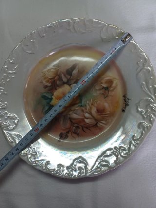 Prato decorativo pintado à mão com rosas