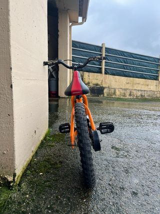 Bicicleta infantil naranja Ghost