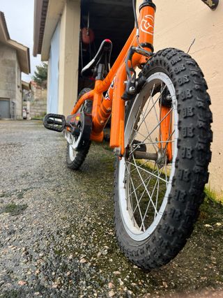 Bicicleta infantil naranja Ghost
