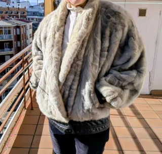 Abrigo corto piel auténtica claro