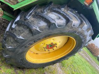 Ruedas John Deere 3140,3340,3150,3350