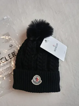 Gorro Moncler SIN ESTRENAR