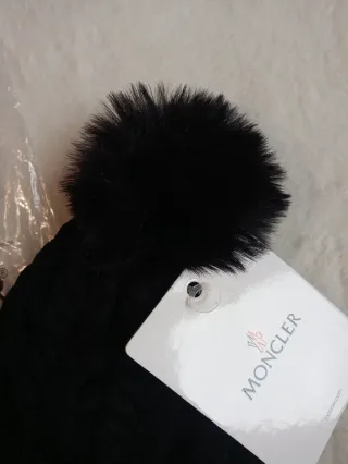 Gorro Moncler SIN ESTRENAR