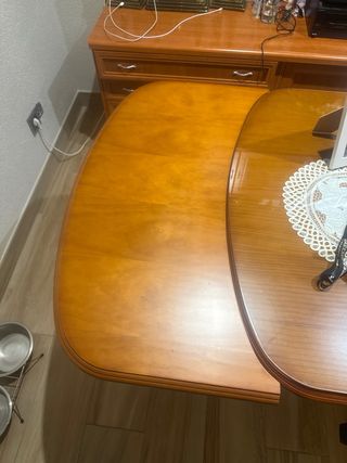 Mesa de salón grande de madera, extensible