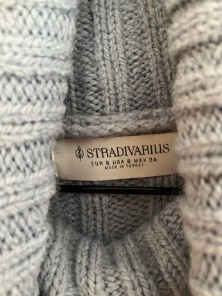 Jersey de punto trenzado gris