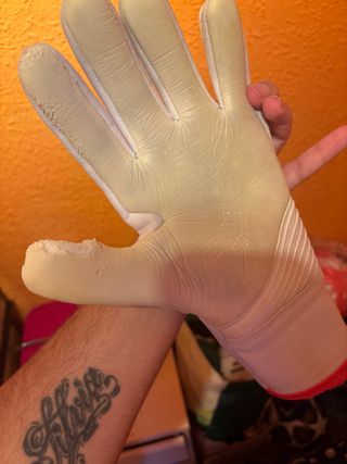 Guantes de portero de lunin con sus  modificacione